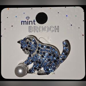 Blue Rhinestone Cat Brooch